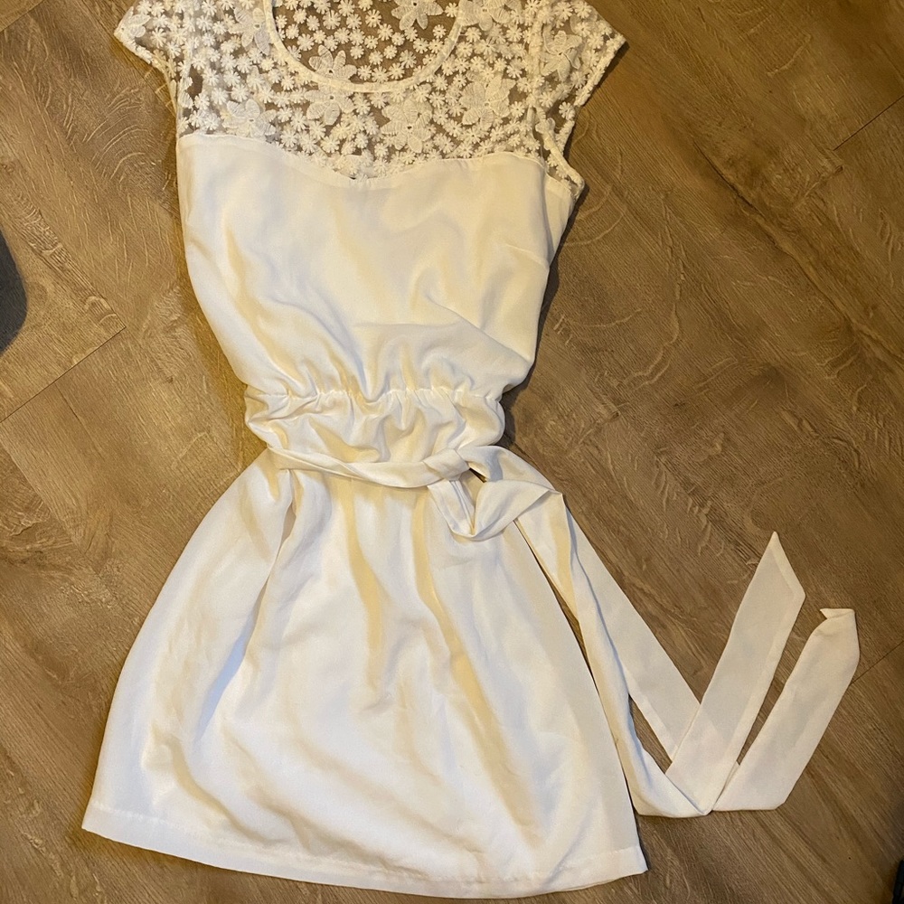 Size 6 Guess Dress